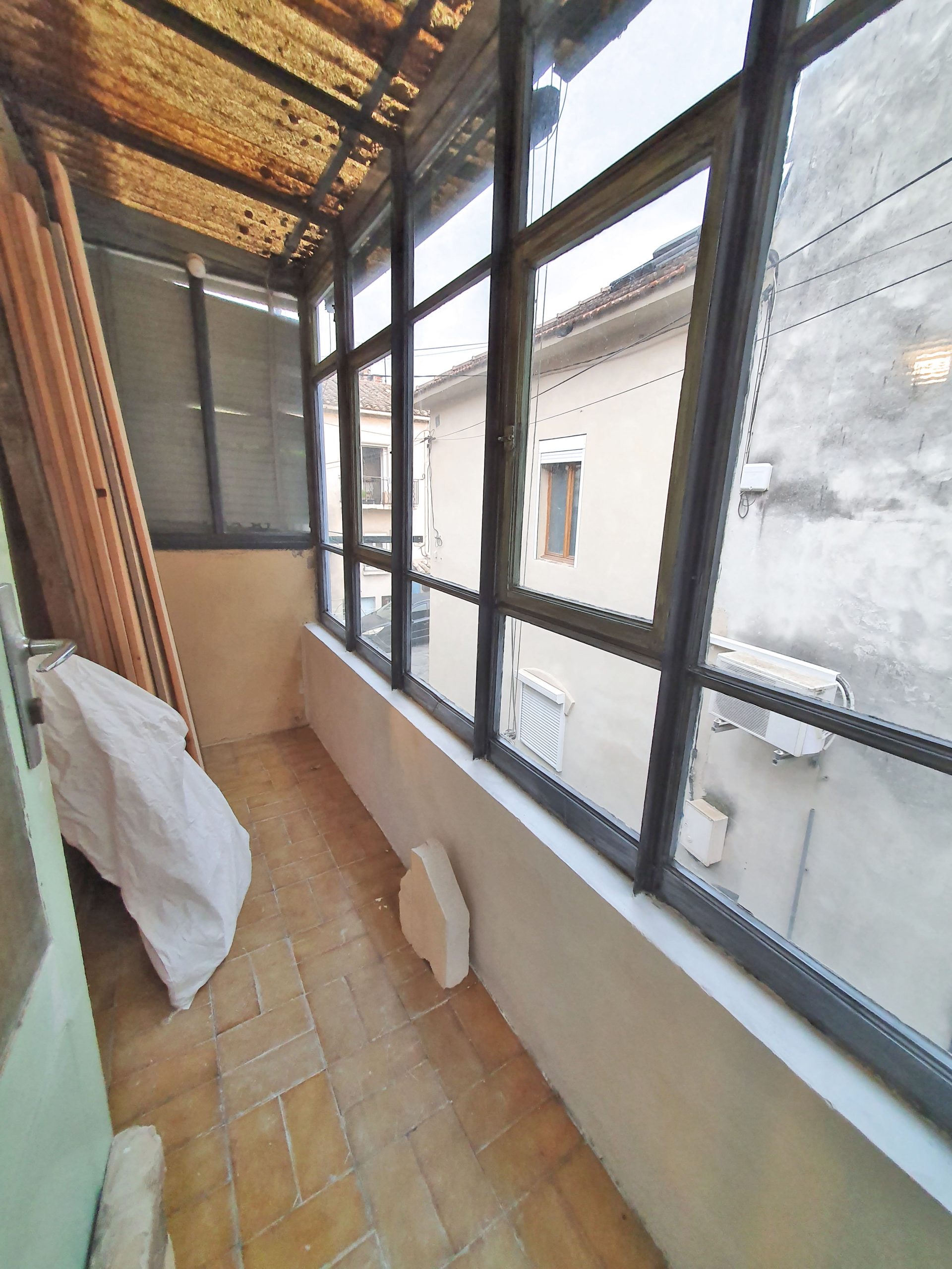 Loggia après rénovation complète d'un appartement T3