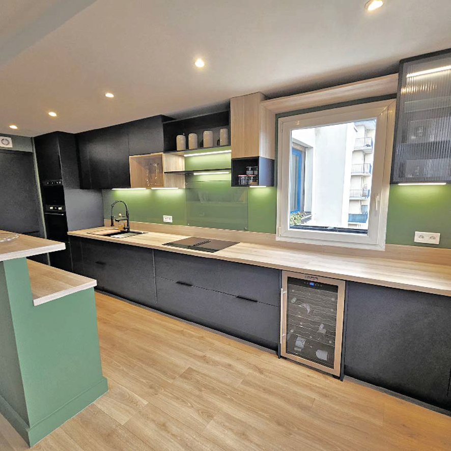 Rénovation et fourniture cuisine d’un appartement résidentiel